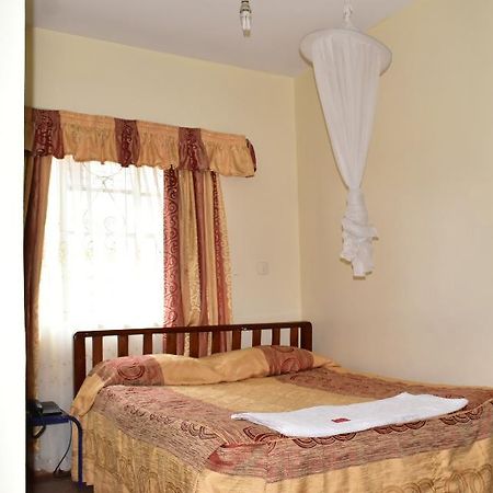Ibis Hotel Ньєрі Екстер'єр фото